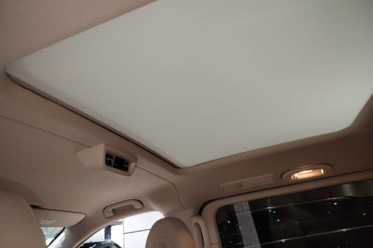 Used Mercedes-Benz V-Class 2017 V 260 L Prestige Extended Edition
