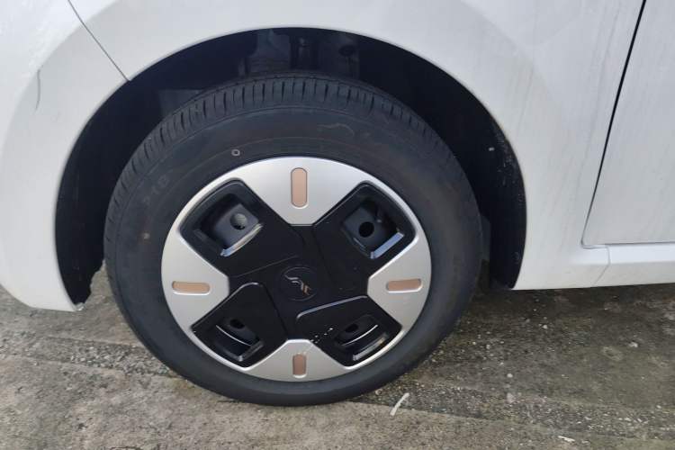 Used JAC Yiwei E10X 2024 Charming Edition 301km Lite
