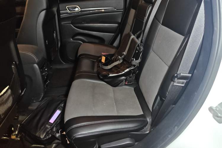 Used Jeep Grand Cherokee 2014 3.6L Elite Navigation Edition
