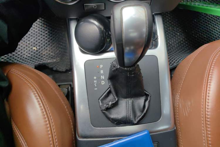 Used Land Rover Freelander 2 2015 2.0T Si4 HSE Luxury Collector's Edition Gear Lever