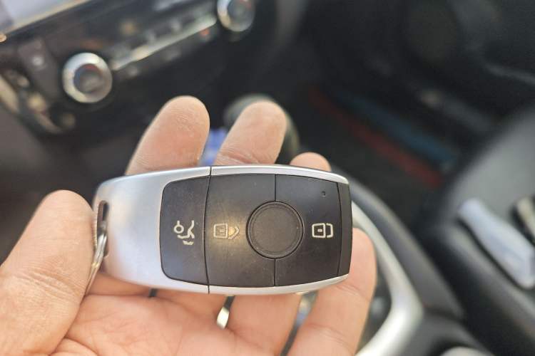 Used Nissan X-Trail 2015 2.0L CVT Comfort MAX Edition 2WD Vehicle Key