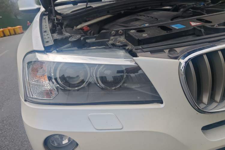 Used BMW X3 2011 xDrive28i Luxury Model
