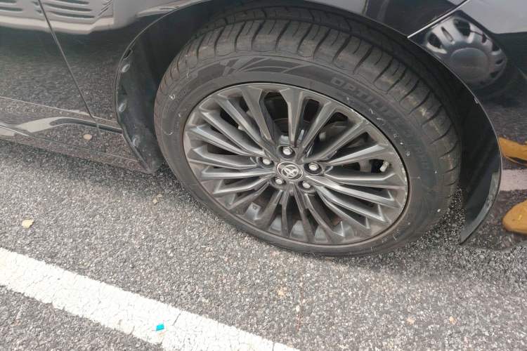 Used Toyota Avalon 2019 2.5L Touring Premium Version China VI Standard