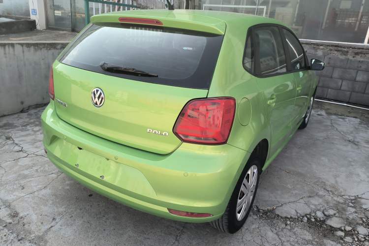 Used Volkswagen Polo 2016 1.4L Automatic Trendy Model Rear Right 45 Deg