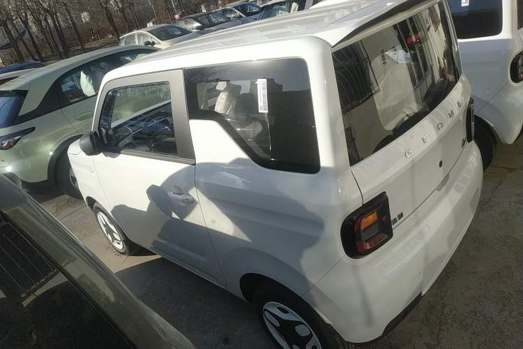 Used Geely Galaxy Panda 2025 210 km – Yuanqi Bear