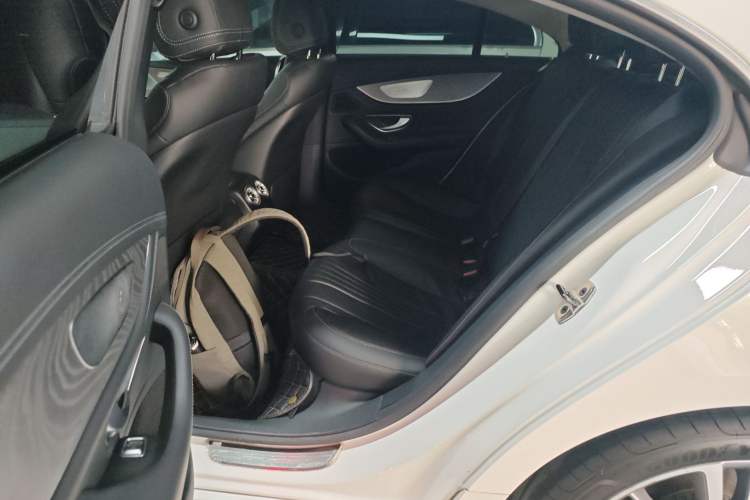 Used Mercedes-Benz CLS 2018 CLS 300 Luxury Model
