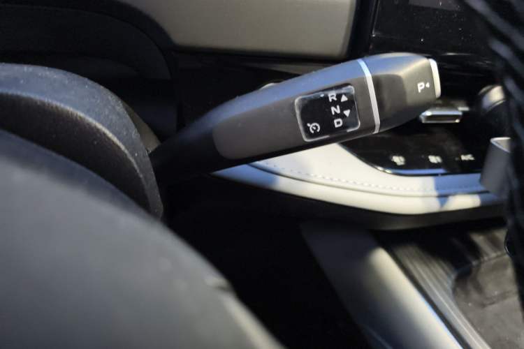 Used CHANGAN NEVO Q05 2025 Truly Delicious Version 125cc Beyond-Excellent Type Gear Lever