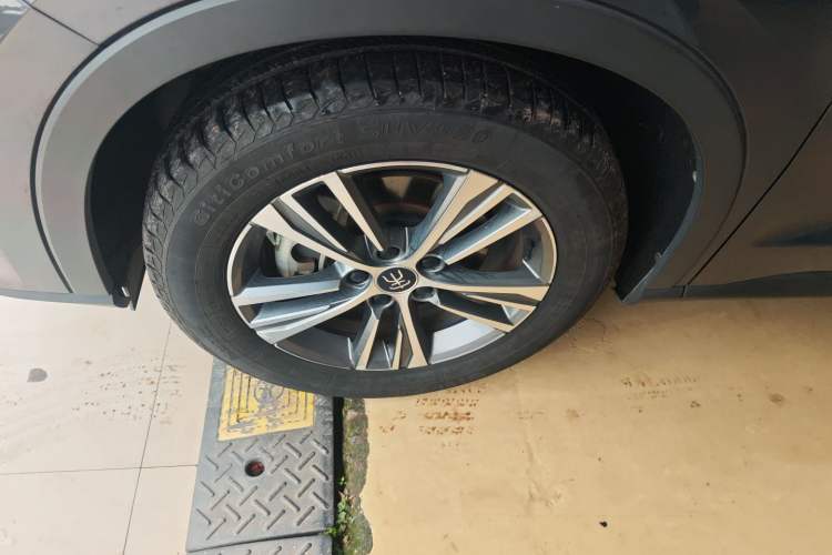 Used BYD Song Pro 2019 1.5T Automatic Luxury Model Left Front Wheel Hub