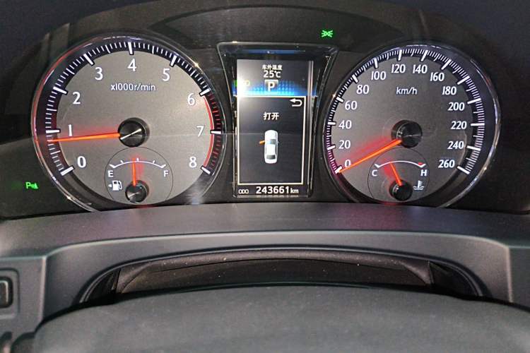 Used Toyota Crown 2015 2.0T Fashion Edition
