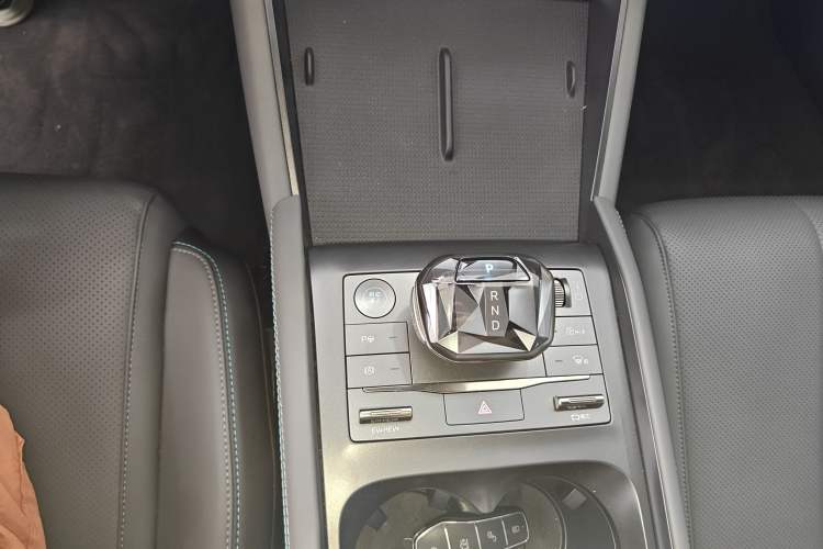 Used BYD Qin L 2025 DM-i Smart Drive 120KM Leading Model