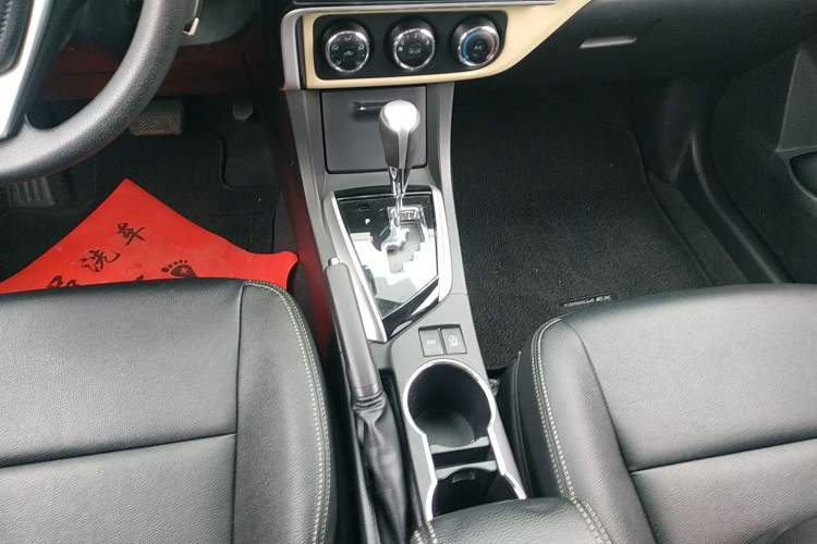 Used Toyota Corolla 2017 Revised Version 1.2T S-CVT GL Gear Lever