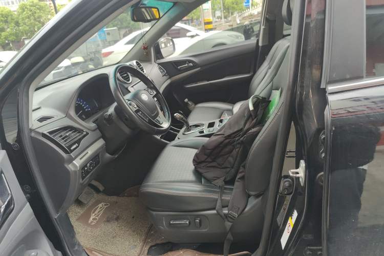 Used BYD S7 2015 2.0T Automatic Prestige Model
