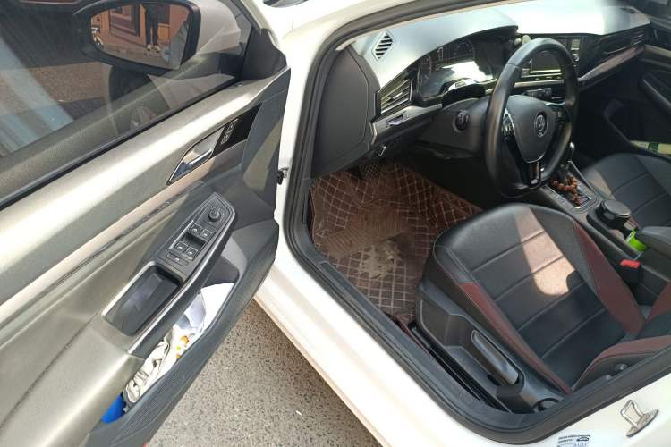 Used Volkswagen Bora 2019 Revised Version 1.5L Automatic Comfort Edition China VI Standard
