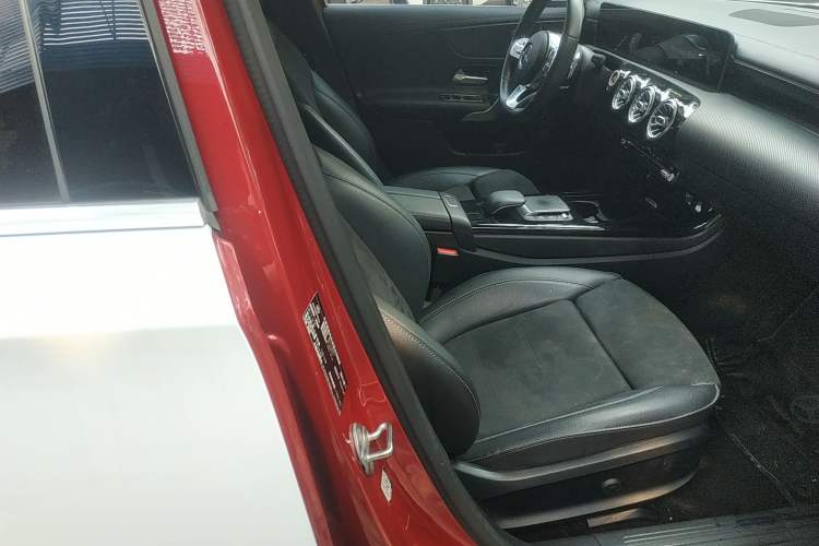 Used Mercedes-Benz A-Class 2020 Restyled A 200 L Sport Sedan Fashion Version Right Front Seat