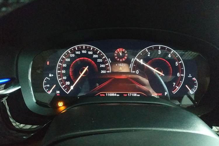 Used BMW 5 Series 2019 Facelifted 530Li xDrive M Sport Package