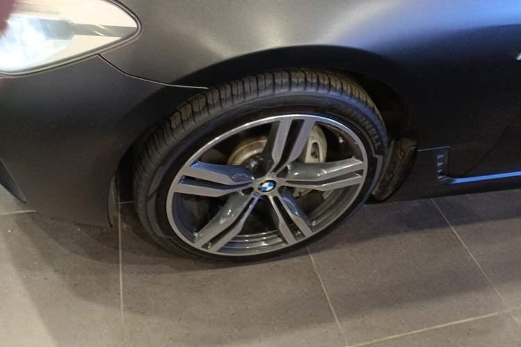 Used BMW 6 Series GT 2018 640i xDrive M Sport Package