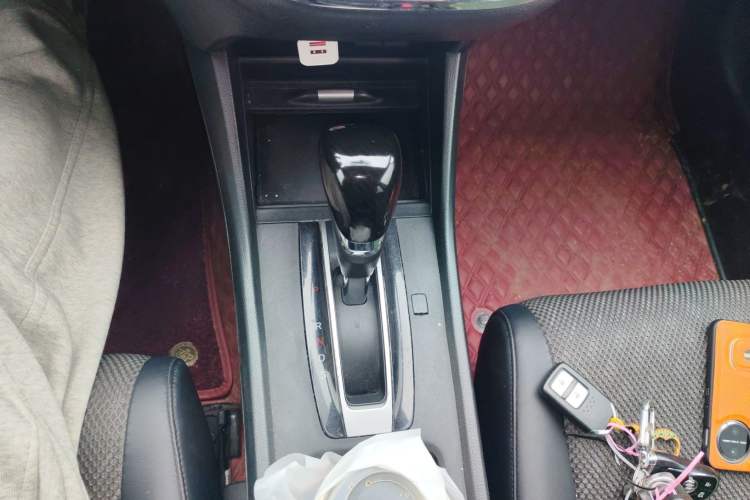 Used Honda Jade 2017 1.8L automatic Comfort version 5 seats