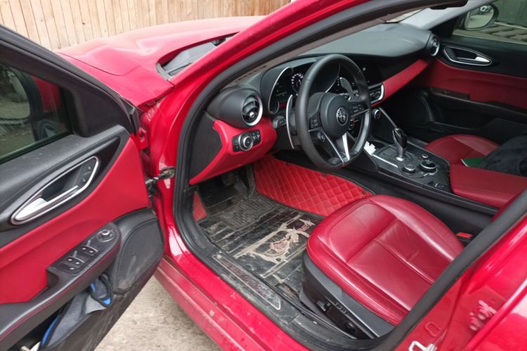 Used Alfa Romeo Giulia 2017 2.0T 280HP Luxury Edition