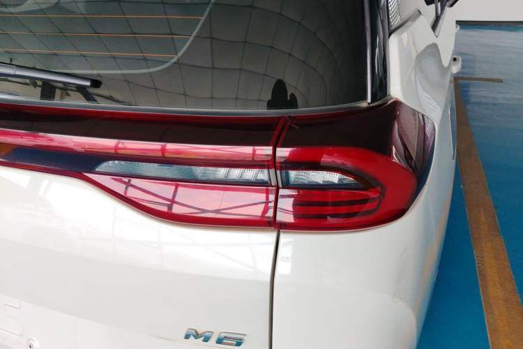 Used GAC Trumpchi M6 2021 270T DCT Luxury Edition (7-seater)
