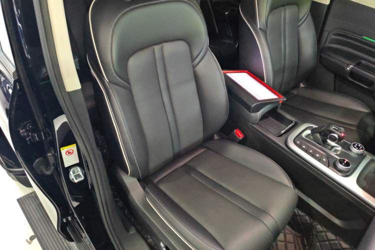 Used Tank 300 2023 City Edition 2.0T—Stylish as Ever