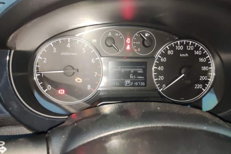 Used Nissan Tiida 2011 1.6L CVT Smart Version