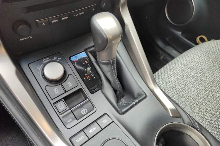 Used Lexus NX 2015 200T All-Wheel-Drive Fēngshàng Edition