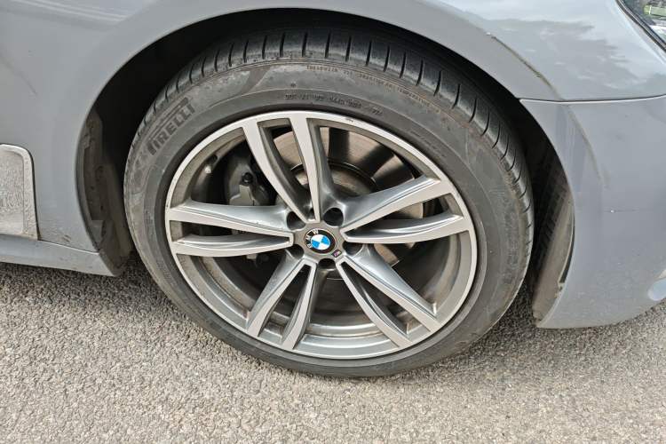 Used BMW 7 Series 2017 730Li Leading Model
