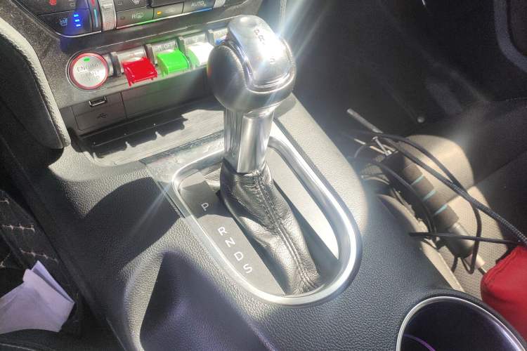 Used Ford Mustang 2018 2.3L EcoBoost Gear Lever