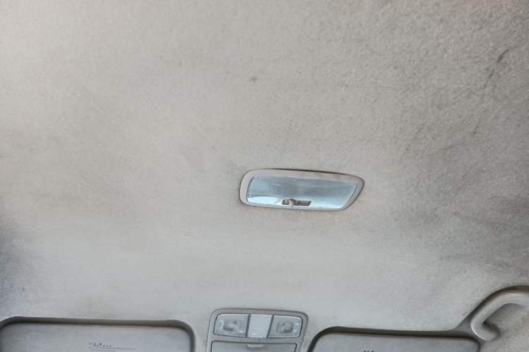 Used Hyundai Celesta 2011 1.6L Manual Comfort Edition
