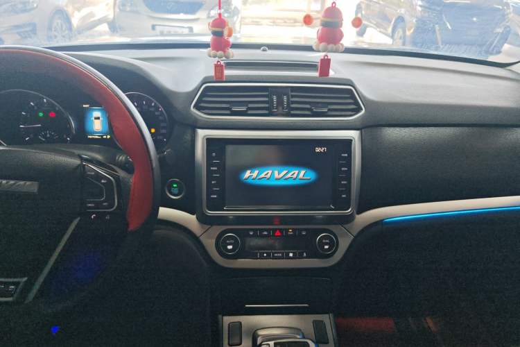 Used Haval H6 Coupe 2017 Red-Label 2.0T Automatic Two-Wheel Drive Urban Model
