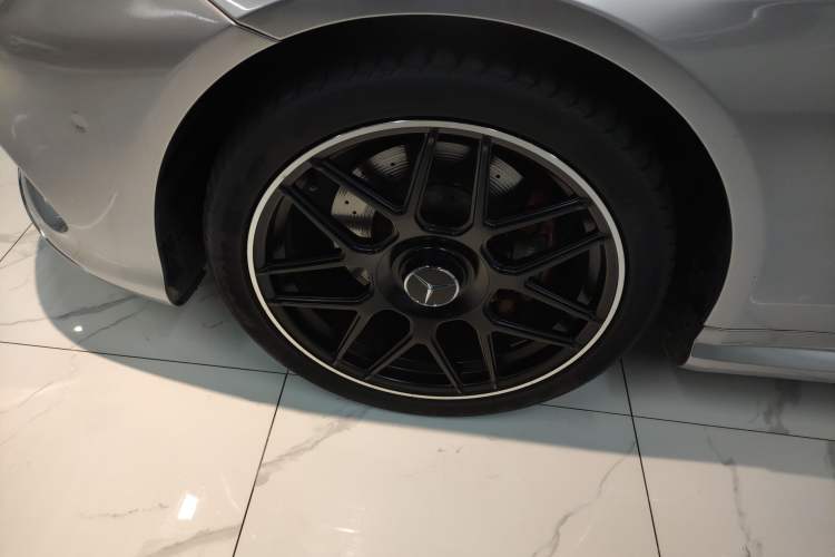 Used Mercedes-Benz E-Class 2016 E 200 Coupe Dynamic Edition Left Front Wheel Hub