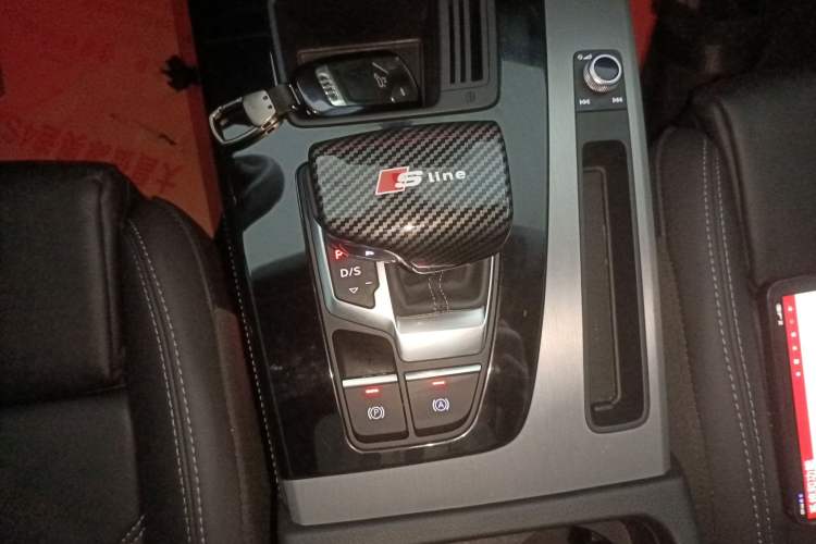 Used Audi Q5L Sportback 2021 40 TFSI Fashion Model Gear Lever