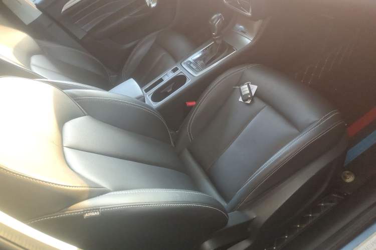 Used Roewe i6 2018 20T Automatic Internet Smart Edition