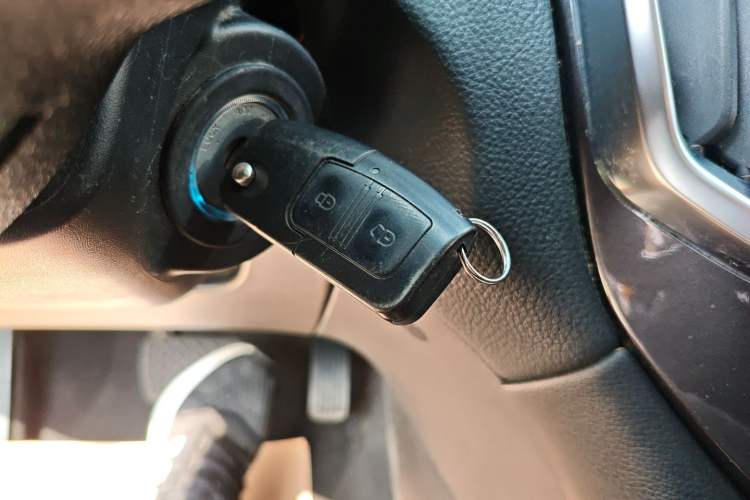 Used JMC Yuhu EV 2022 4x2 LX JX1032PSEF5BEV Interior 1