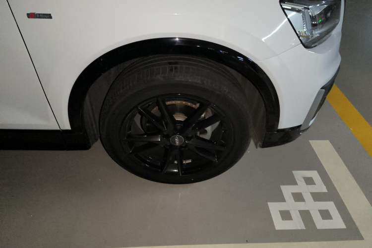 Used Audi Q2L 2018 35 TFSI Fashion Dynamic Version China VI Emission Standard Right Front Wheel Hub
