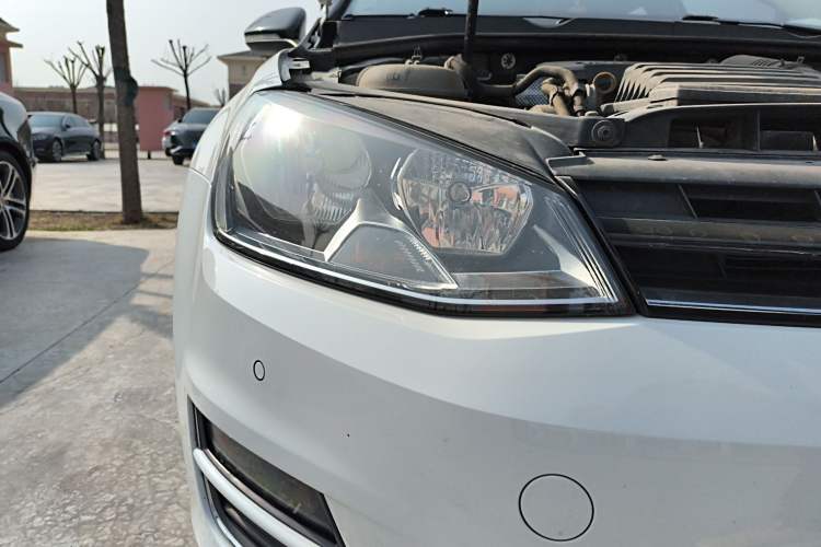 Used Volkswagen Golf 2017 230TSI Automatic Comfort Edition – Celebrating Milestone of One Million Units