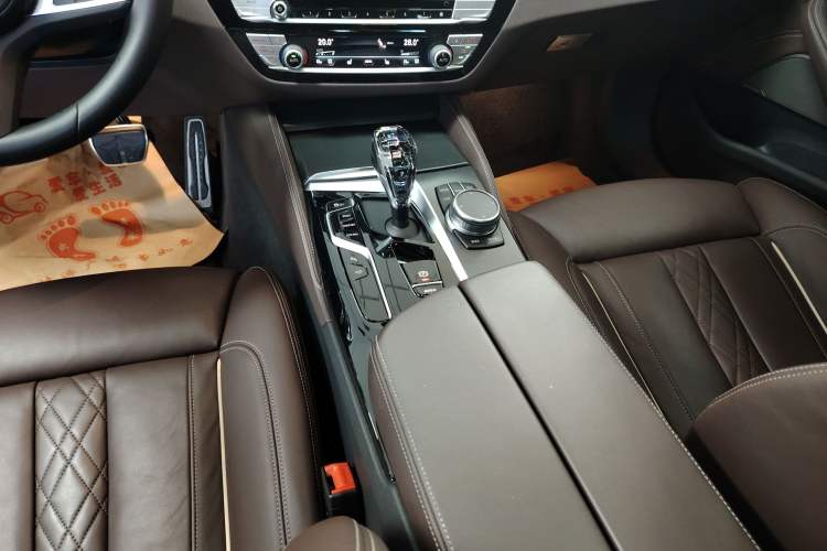 Used BMW 5 Series 2022 Restyled 540i Luxury Edition M Sport Package
