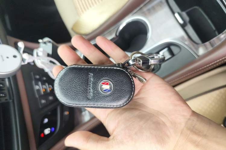 Used Buick Envision 2016 20T Two-Wheel-Drive Elite Model
