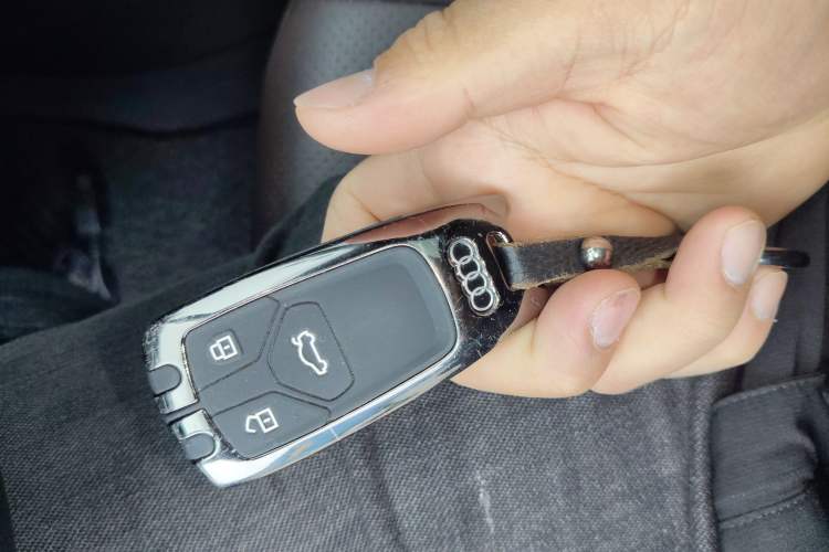 Used Audi Q2L 2020 35 TFSI Ambition Dynamic Edition Vehicle Key