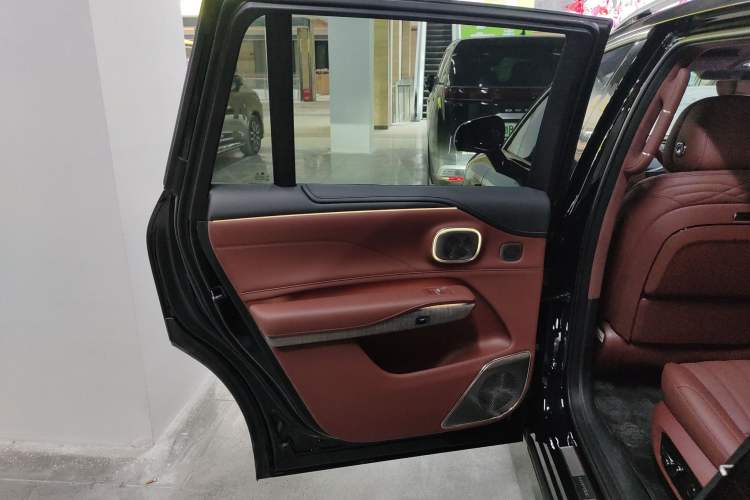 Used Hyptec HL 2025 700 Ultra Six-Seater All-Wheel-Drive LiDAR Version
