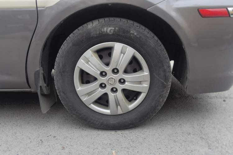 Used FORTHING Lingzhi 2012 Passenger Version 1.6L Comfort Edition
