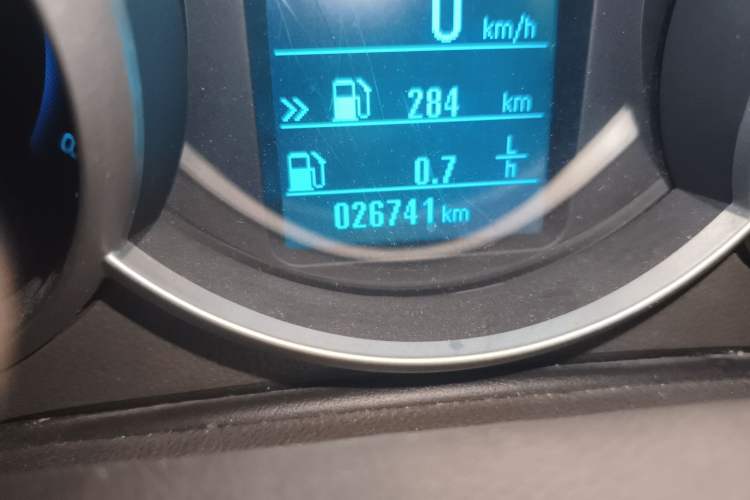 Used Chevrolet Cruze 2015 1.5L Classic SE MT
