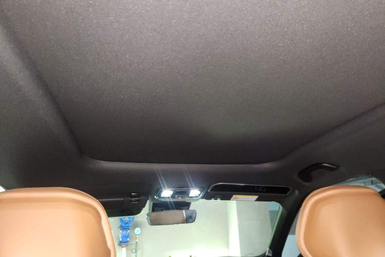 Used Geely Auto FX11 2025 4th Generation 1.5TD DCT Jinxiu Headliner