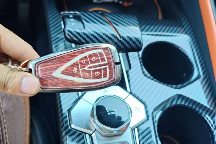 Used Changan UNI-V 2022 1.5T Prestige Version
