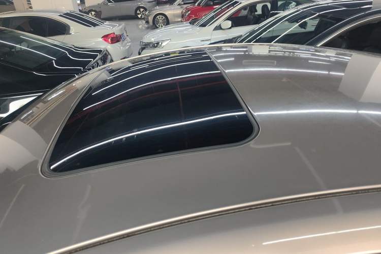 Used Buick Regal 2015 2.0L Leading Fashion Edition