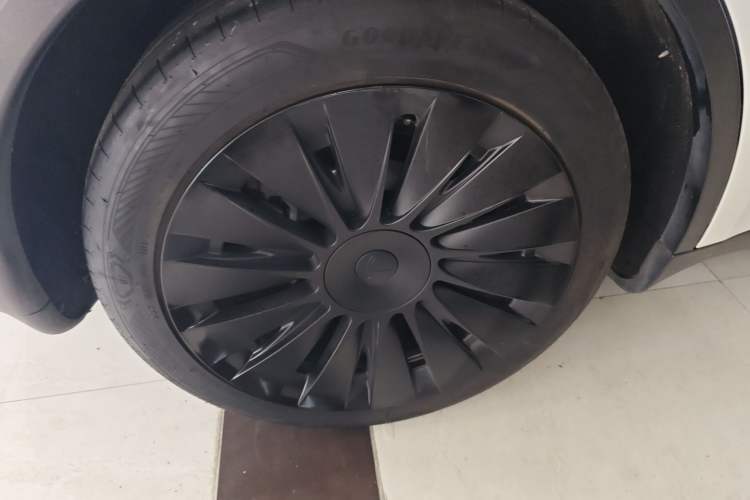 Used Tesla Model Y 2024 Rear-Wheel-Drive Version
