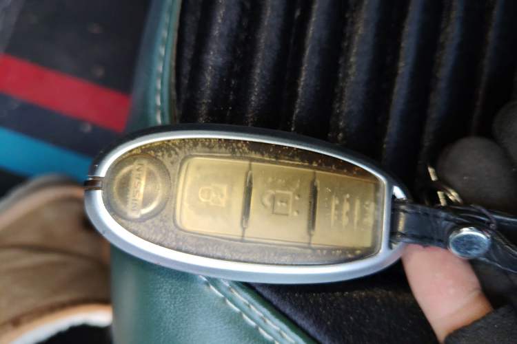 Used Nissan X-Trail 2020 2.0L XL Premium CVT 2WD SmartConnect Luxury Edition Vehicle Key