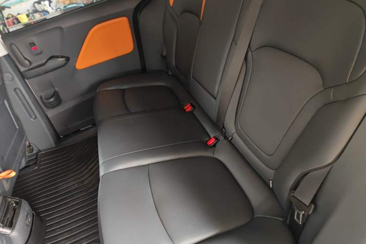 Used Bestune NAT 2022 Enjoy Travel Battery-Swap Version 120kW 401km Left Rear Seat