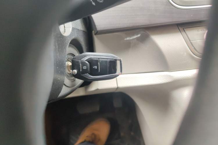 Used SAIC MAXUS G10 2019 PLUS 2.0T Automatic Elite Edition China V Standard Vehicle Key