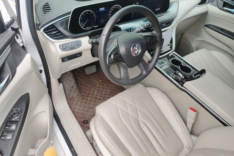 Used Buick GL8 2022 ES Landtrek 653T Comfort Edition